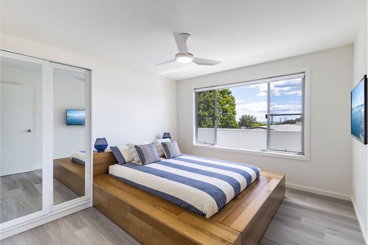 Five Pines Beach House at Birubi, 20 Robinson St – pet friendly, aircon and WiFi