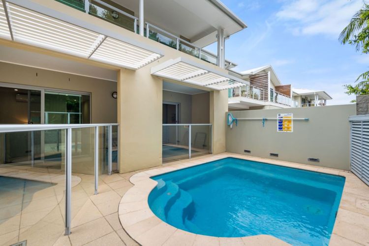 Pacific Blue, 520/265 Sandy Point Rd – private pool, air conditioning and Wi-Fi