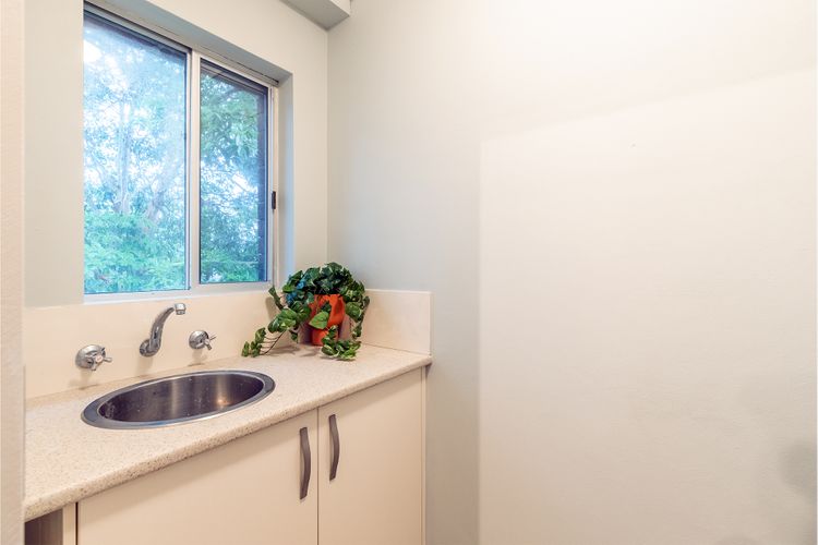 Andana, 5/12 Gretel Cl –  200 metres to the waters edge