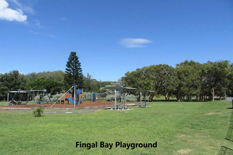 Fingal Bay Coastal Retreat,  1/12 Marine Drive – fantastic ground floor duplex with Air Conditioning and WIFI