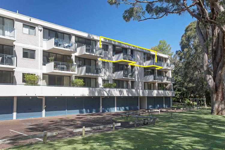 Mistral Court 14, 17 Mistral Close – across the road from the beach