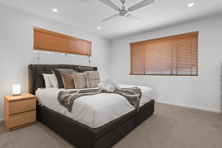 Seagrass , 7 Seagrass Circuit with water views and linen