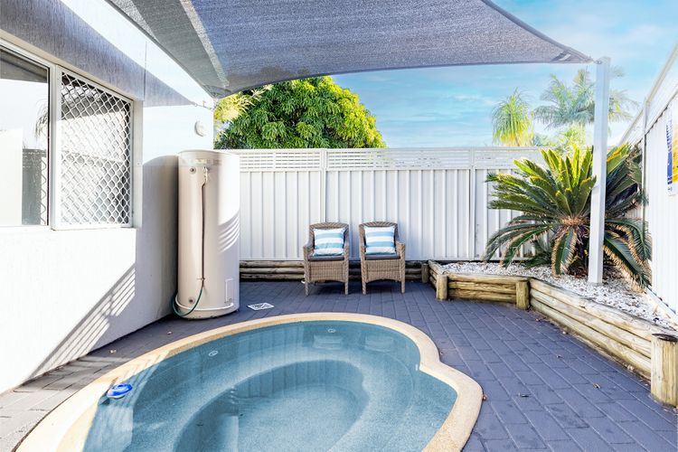 Banksia at Fingal , 1/92 Rocky Point Rd – Aircon, spa and Wi-Fi