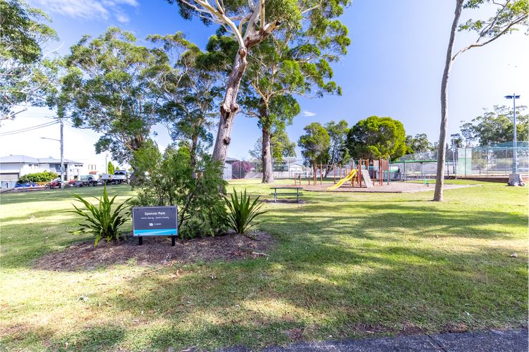 Cala Dor, 1/13 Soldiers Point Rd – renovated with linen, air con and Wi-Fi