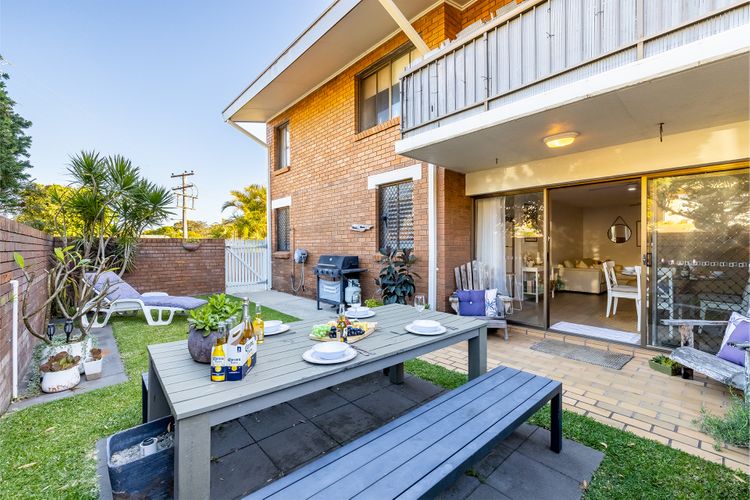 Bahia, 4/47 Ronald Ave – fantastic location with grass courtyard