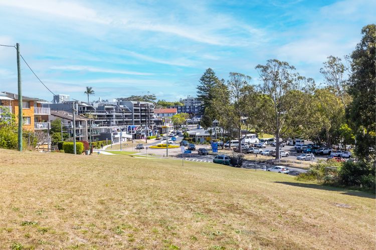 Dolphin Watch Apartments, Unit 1, 74 Magnus St – air con, wi-fi, views