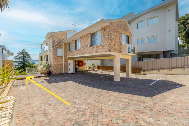 Dolphin Watch Apartments, Unit 1, 74 Magnus St – air con, wi-fi, views