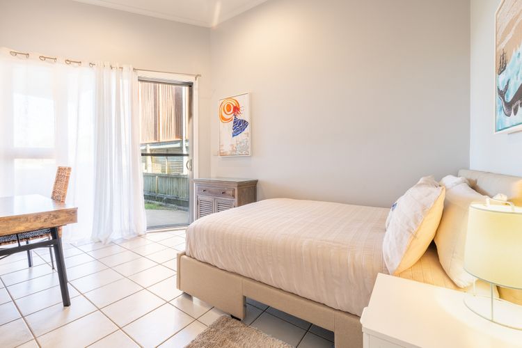 Birubi First Wave, 45a Ocean Ave – pet friendly, waterfront, waterviews, air con, Wi-Fi