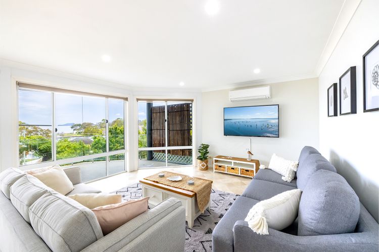 Tomaree Vista, 65 Vista Ave – stylish house with stunning water views, WiFi and Linen