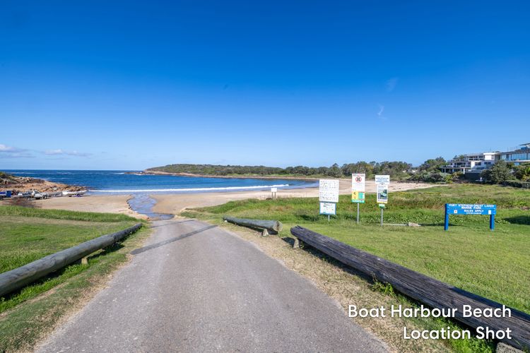 Waves at Boat Harbour, 65 Kingsley Dr – stunning house with fantastic waterviews