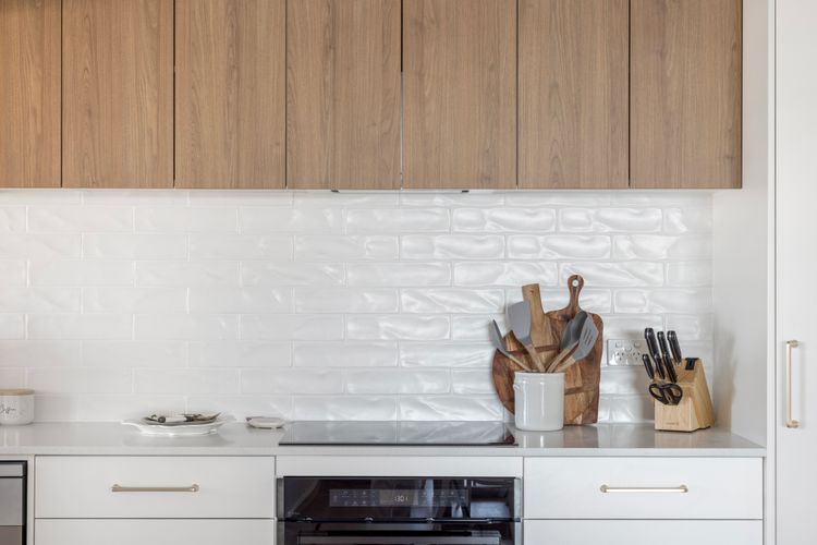 Waves at Boat Harbour, 65 Kingsley Dr – stunning house with fantastic waterviews