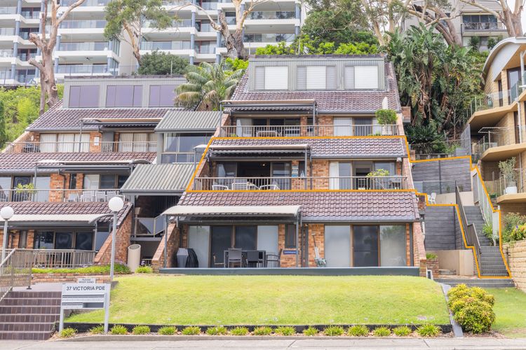 A Yachtsman Rest, 3/37 Victoria Pde – stunning unit with stunning views