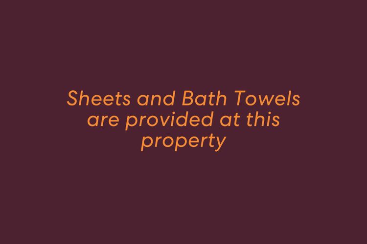 Salamander Sanctuary, 204 Salamander Way – pool, pets, linen, aircon, Wi-Fi