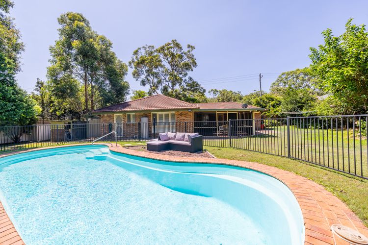 Salamander Sanctuary, 204 Salamander Way – pool, pets, linen, aircon, Wi-Fi