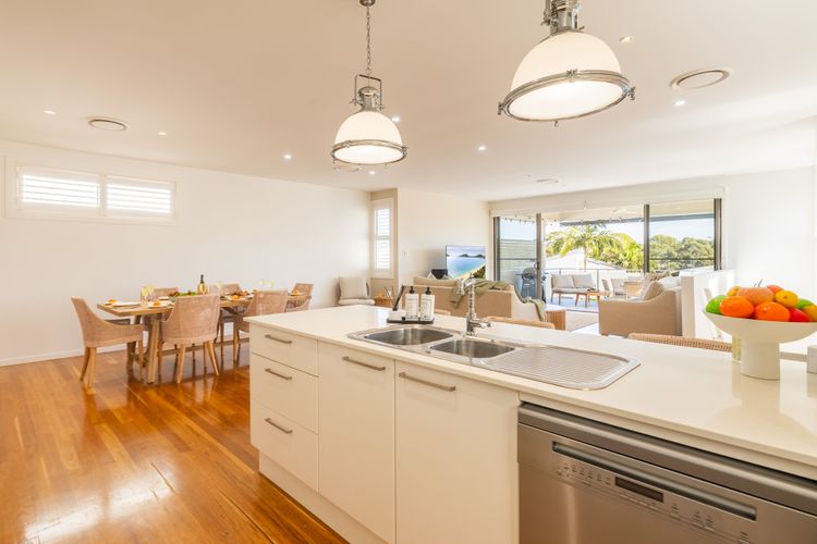 68 Saratoga Ave – Ducted Air con, Wi-Fi, Small Boat Parking