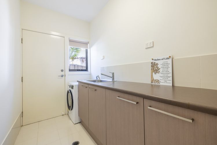 68 Saratoga Ave – Ducted Air con, Wi-Fi, Small Boat Parking