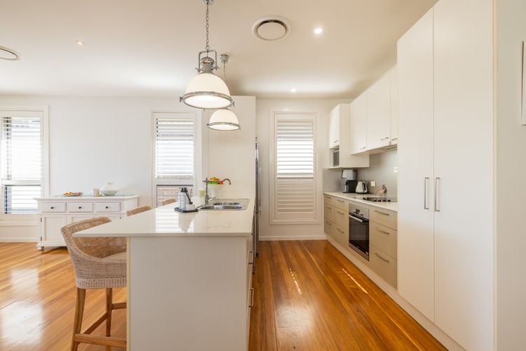 68 Saratoga Ave – Ducted Air con, Wi-Fi, Small Boat Parking
