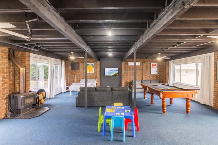The Wreck Room, 6 Flannel Flower Fairway – fantastic house filled with activities for all