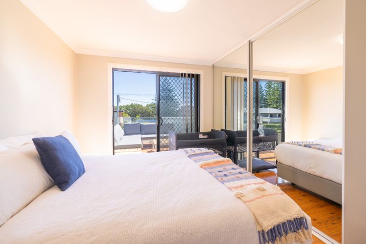 Robinson Retreat with Beach Bungalow, 3 Robinson St – air con, 2 kitchens, 6 bedrooms, 4 bathrooms