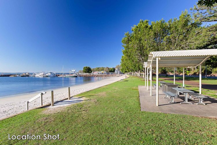 The Commodore, 17/9-11 Donald Street – pleasant unit with open plan living