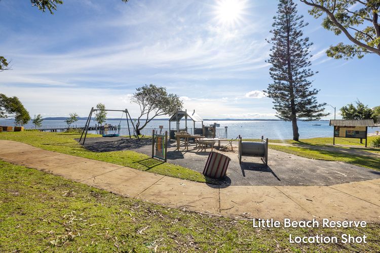 Promenade 9, 8 Intrepid Cl – spectacular water views, air conditioning