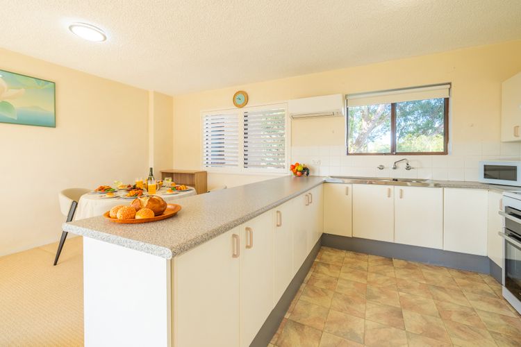Promenade 9, 8 Intrepid Cl – spectacular water views, air conditioning