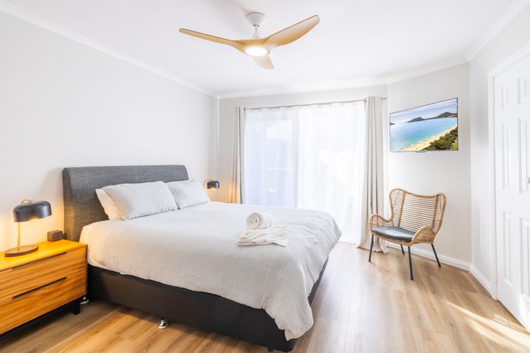 Tomaree Mews 5, 18 Tomaree St – Stunning townhouse in the heart of town