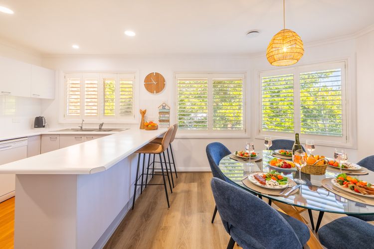 Tomaree Mews 5, 18 Tomaree St – Stunning townhouse in the heart of town