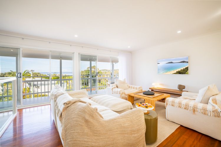 Finhouse, 48 Lentara St – Views, Linen, Wi-Fi and Air Con