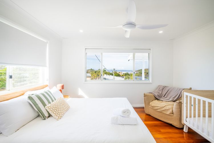 Finhouse, 48 Lentara St – Views, Linen, Wi-Fi and Air Con