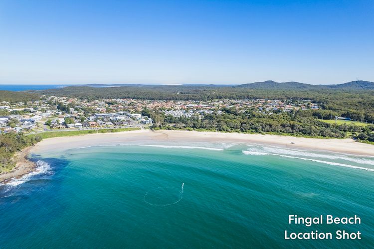 Finhouse, 48 Lentara St – Views, Linen, Wi-Fi and Air Con