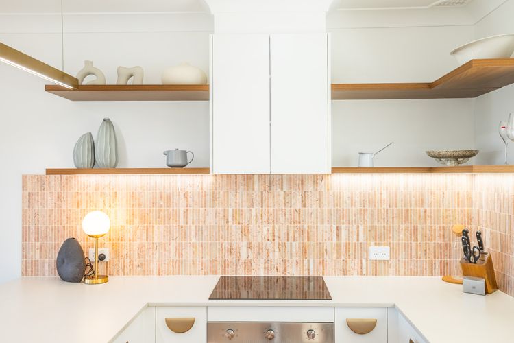 Finhouse, 48 Lentara St – Views, Linen, Wi-Fi and Air Con