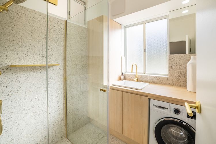 Finhouse, 48 Lentara St – Views, Linen, Wi-Fi and Air Con