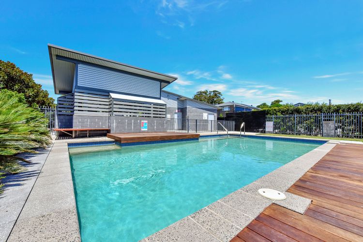 Seaspray Haven, 10 Seaspray Ave – air con, complex pool, Wi-Fi, Linen