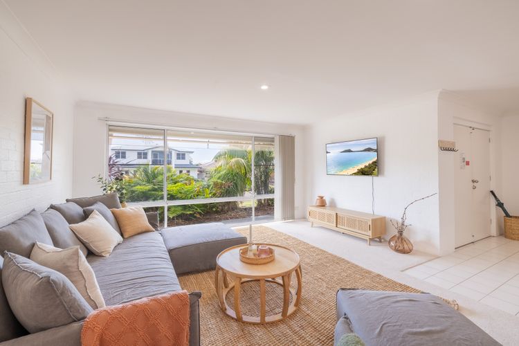 Refresh at Rocky, 134 Rocky Point Rd – Air Con, Wi-Fi, large yard