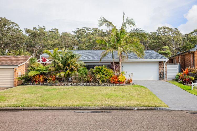 Refresh at Rocky, 134 Rocky Point Rd – Air Con, Wi-Fi, large yard