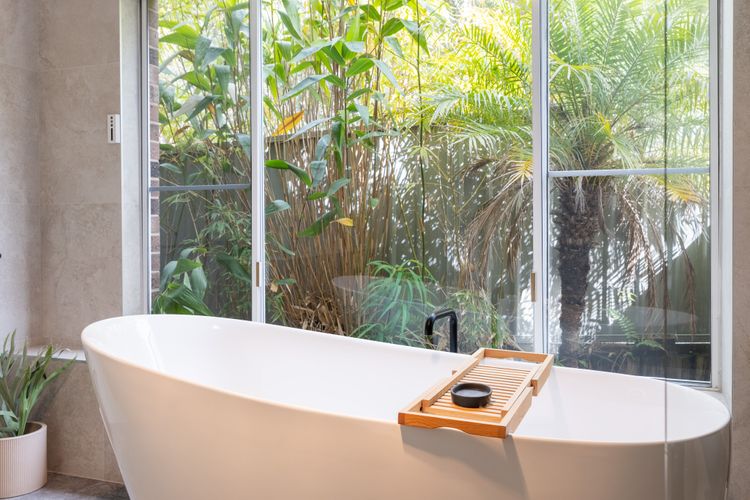 Refresh at Rocky, 134 Rocky Point Rd – Air Con, Wi-Fi, large yard