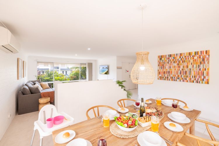 Refresh at Rocky, 134 Rocky Point Rd – Air Con, Wi-Fi, large yard
