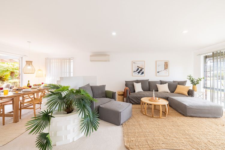 Refresh at Rocky, 134 Rocky Point Rd – Air Con, Wi-Fi, large yard