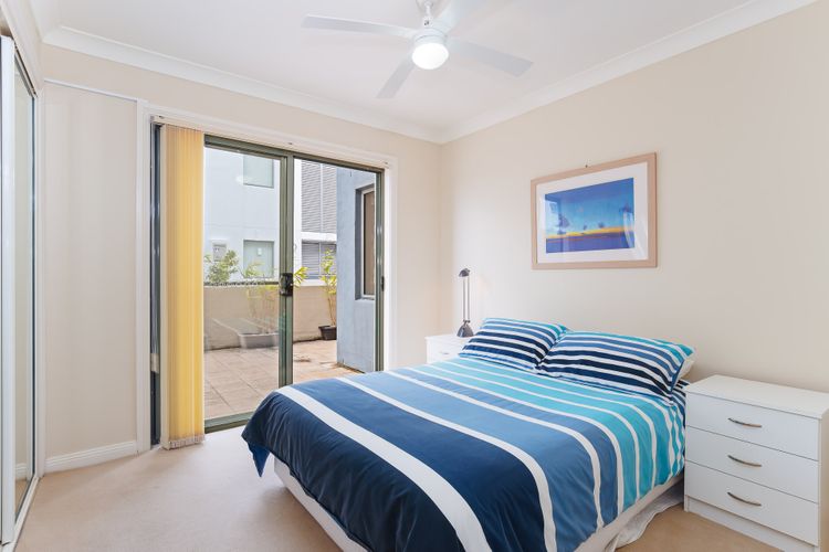 Peninsula Waters, 2/2-4 Soldiers Point Road – three bedroom unit with spacious private courtyard & WIFI