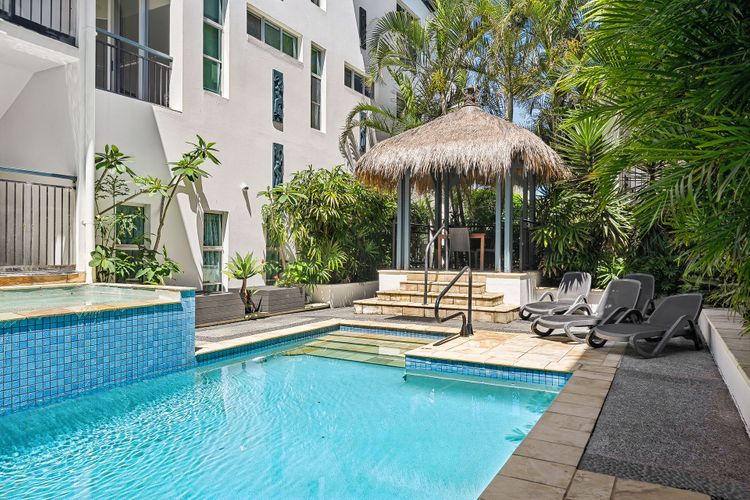 Paradiso 3 Bedroom Ocean Front 218