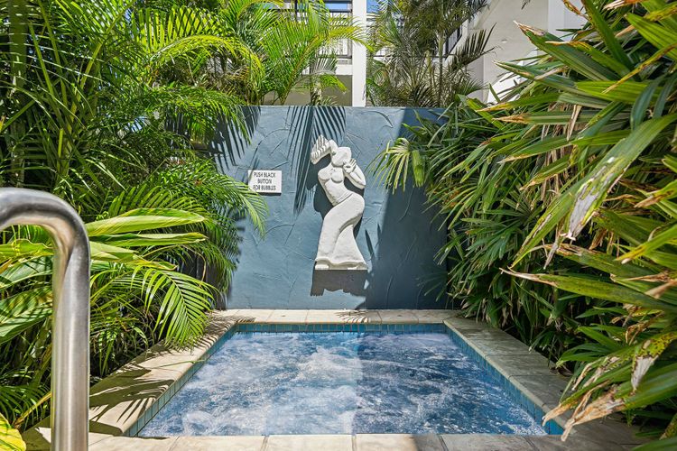 Paradiso 3 Bedroom Ocean Front 218