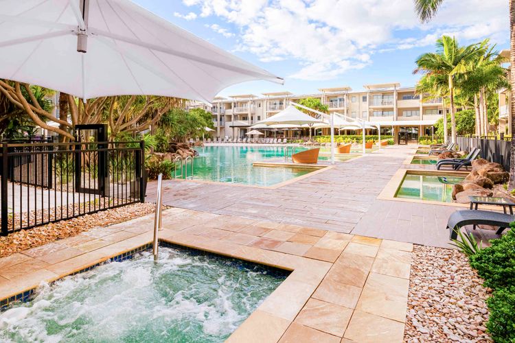 Resort Apartment 8126 Two Bedroom at Bells Blvd