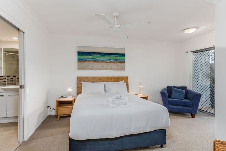Sunrise Cove  2 Bedroom Waterfront 8