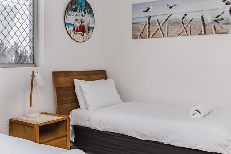 Sunrise Cove  2 Bedroom Waterfront 8