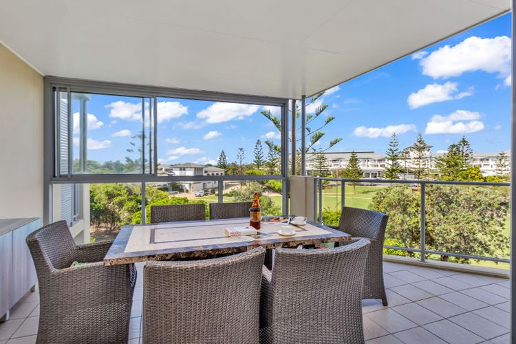 Luxury Apartment 1310 at Bells Boulevard