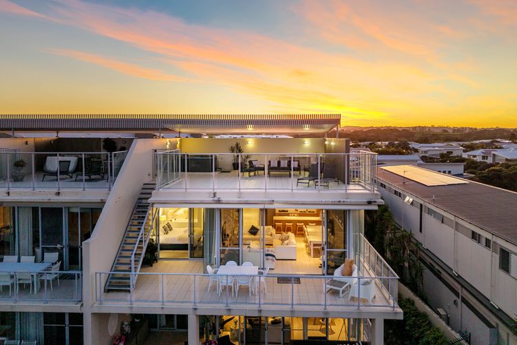Luxury Apartment 1328 at Bells Boulevard