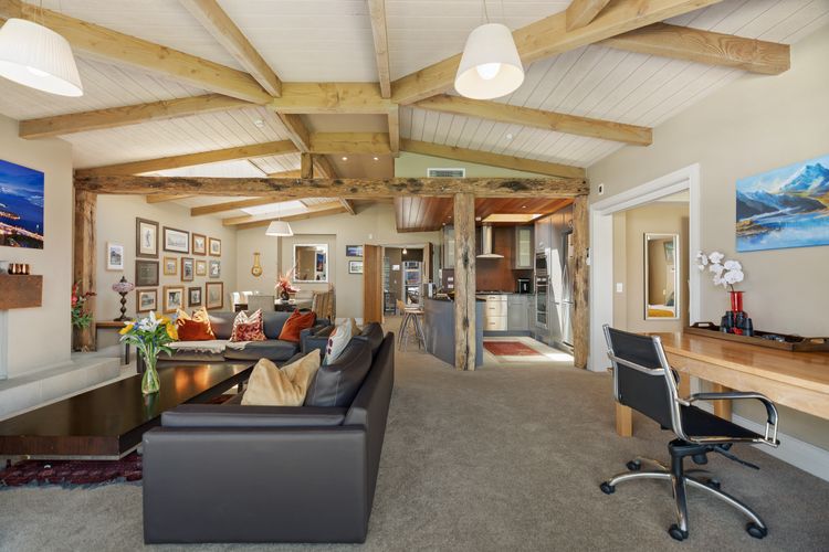 Chambers City Centre Penthouse