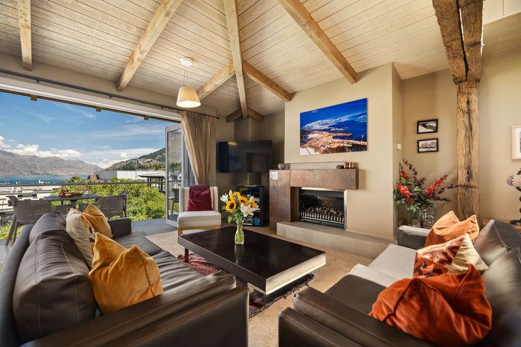 Chambers City Centre Penthouse