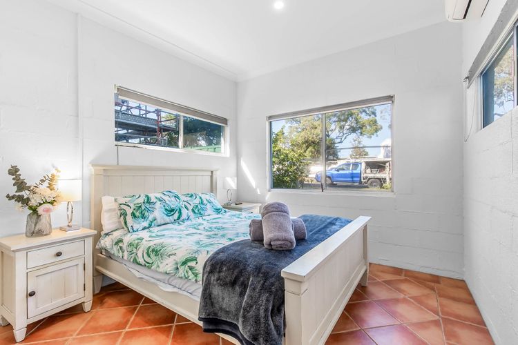 Boronia Avenue, 18
